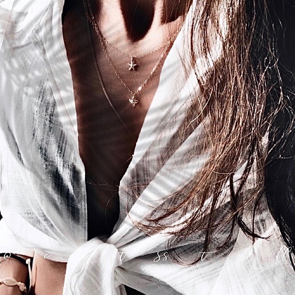 14k Gold Filled Starfish Necklace - Picture 3 of 6